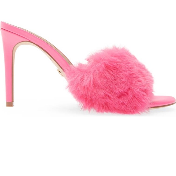 Stylish heels - Picture 2 of 2